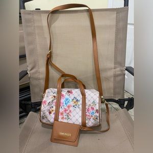 Steve Madden White floral crossbody bag
